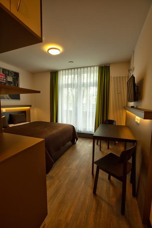6Rooms Βερολίνο Δωμάτιο φωτογραφία